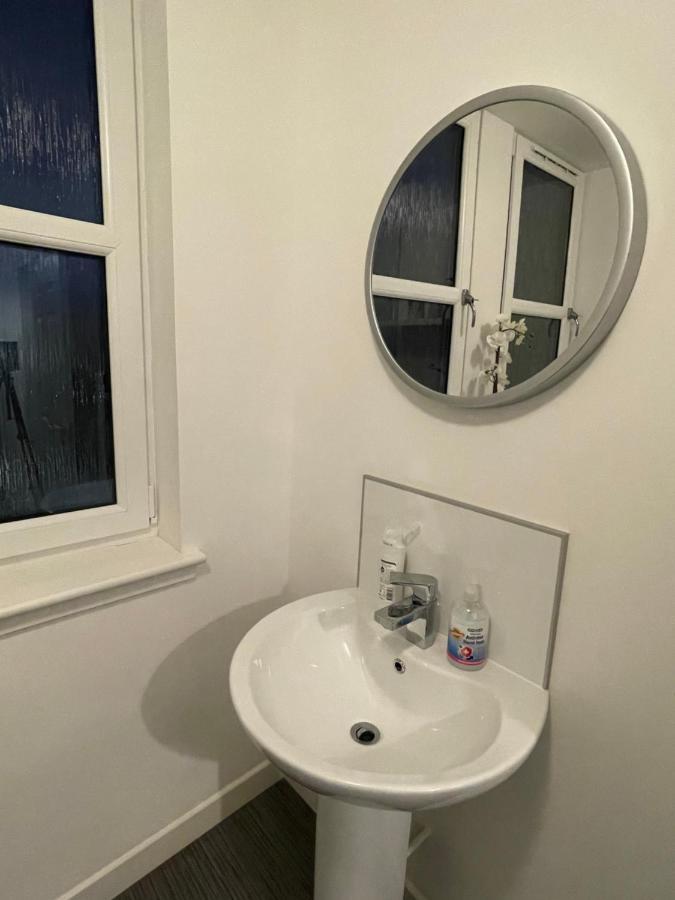 Carvetii - Edward House D - 2 Dbl Bed 2Nd Floor Flat Apartment Dunfermline Exterior photo